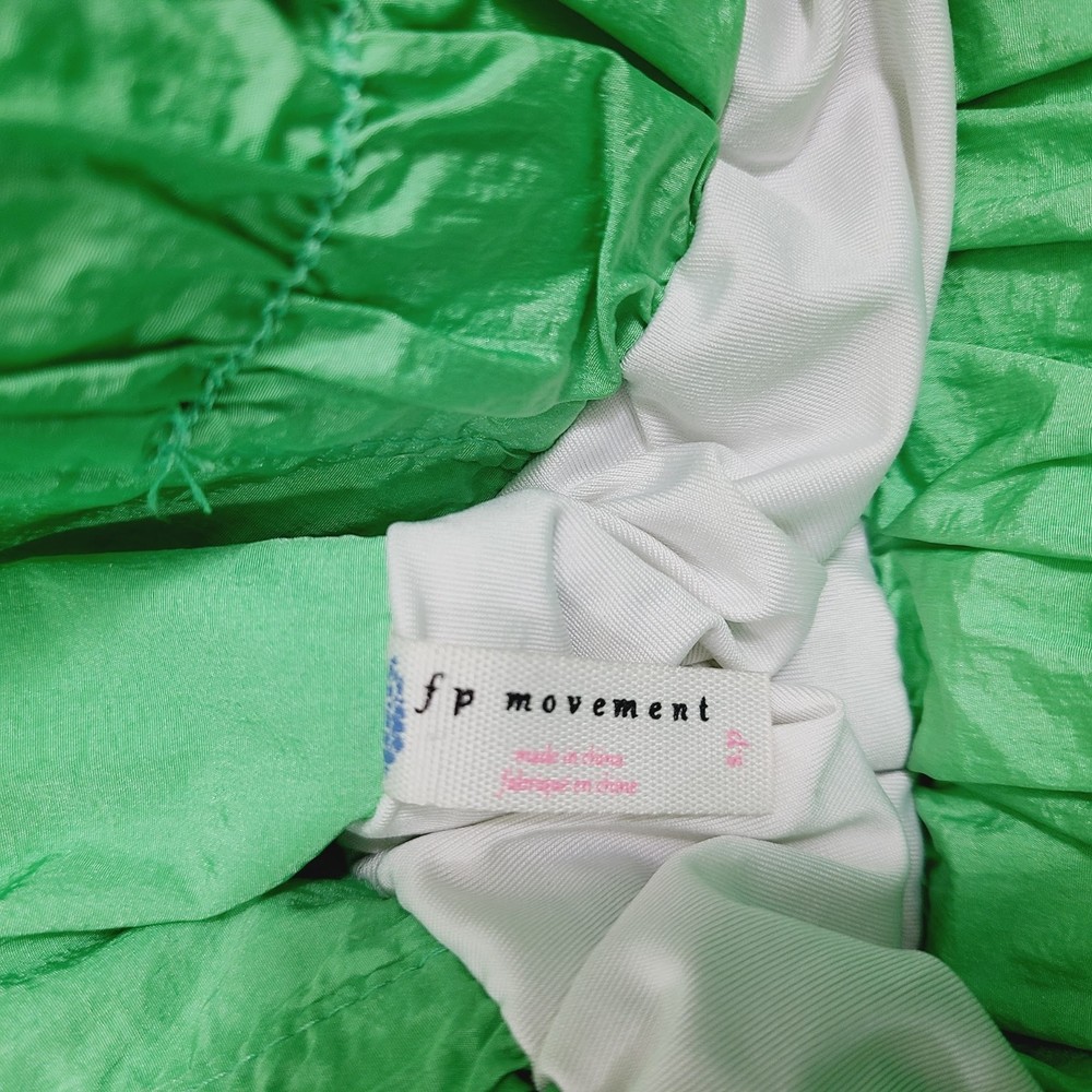 Free People Movement Short S Green Nylon High-Waisted Attached Bottoms Fitness - Picture 3 of 5